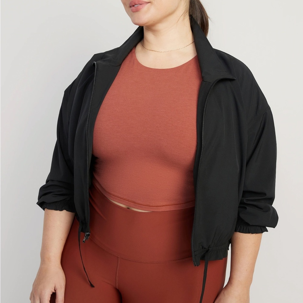 NWT Old Navy Water-Repellent Packable StretchTech Ruffle-Trimmed Jacket